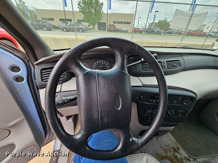 image for item MI9528 1998 Ford Windstar  van