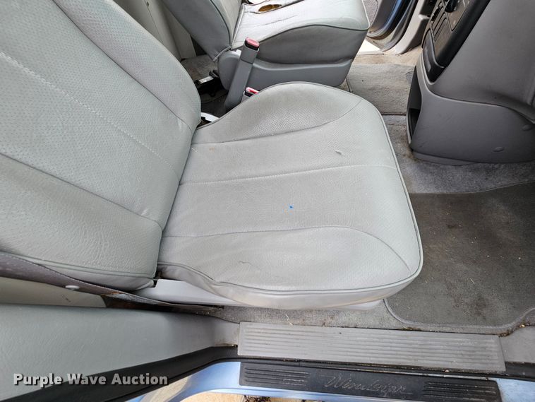 image for item MI9528 1998 Ford Windstar  van