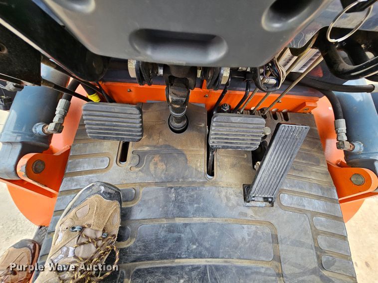 image for item MI9529 Heli H2000  forklift