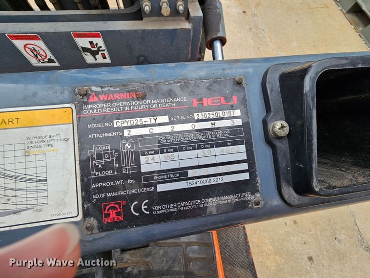 image for item MI9529 Heli H2000  forklift