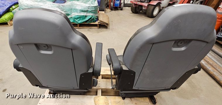 image for item MI9530 (2) Kubota seats