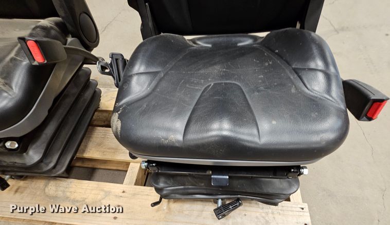 image for item MI9530 (2) Kubota seats