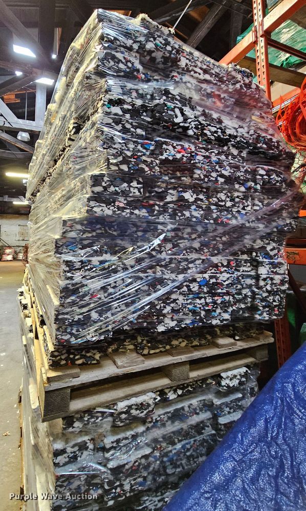 image for item MI9533 Approximately 40 sections of playground underlayment