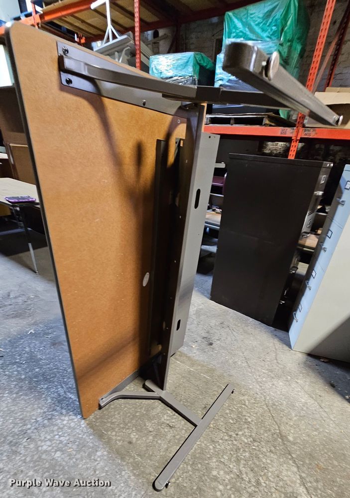 image for item MI9535 (11) desks