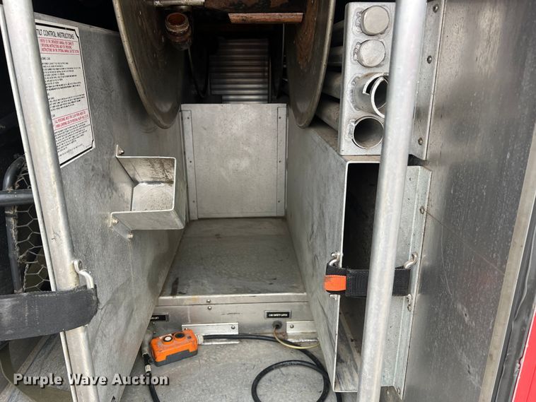 image for item MM9154 2005 Spartan Advantage Pumper  pumper fire truck