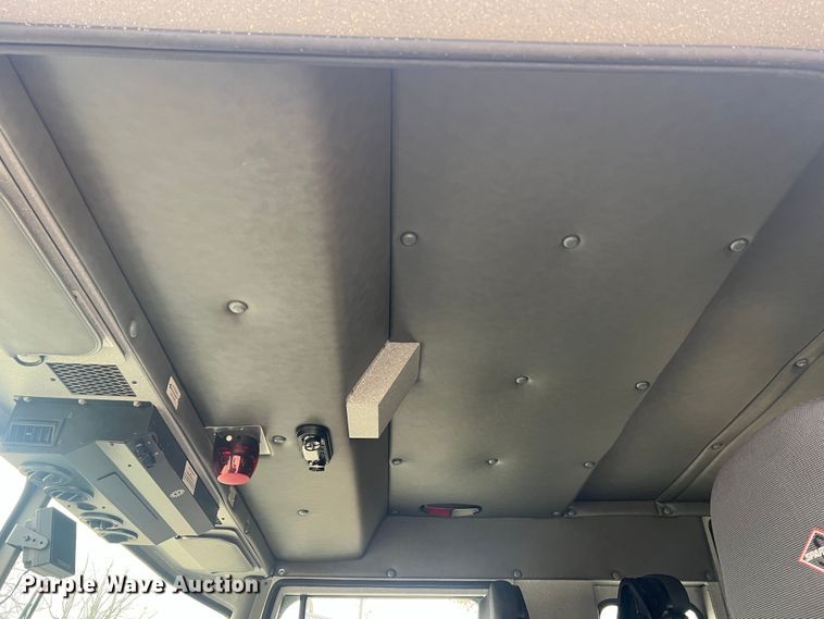 image for item MM9154 2005 Spartan Advantage Pumper  pumper fire truck