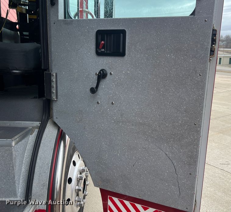 image for item MM9154 2005 Spartan Advantage Pumper  pumper fire truck