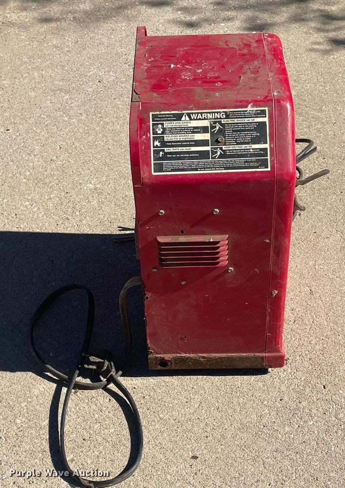 image for item MM9335 Lincoln  welder