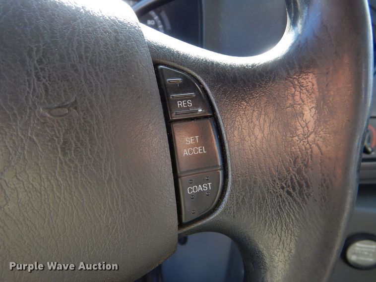 image for item MM9646 2014 Ford E450  shuttle bus