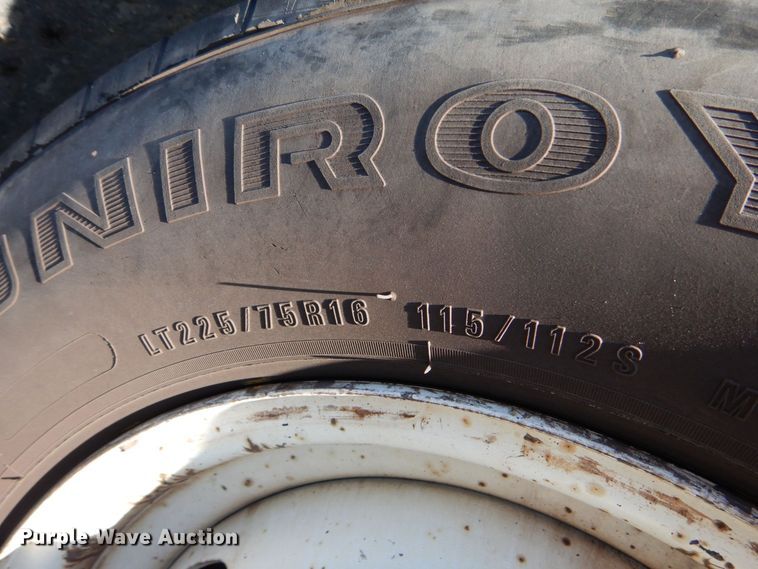 image for item MM9646 2014 Ford E450  shuttle bus