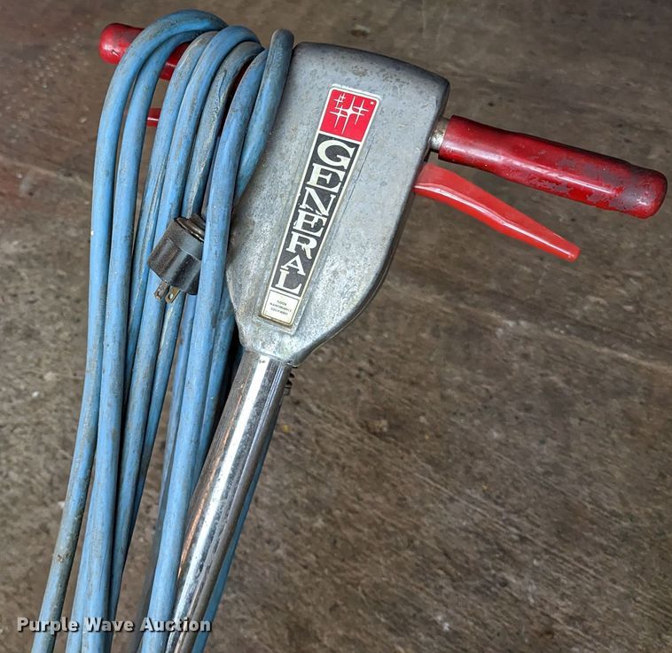 image for item MN9917 General 2000DC  floor buffer