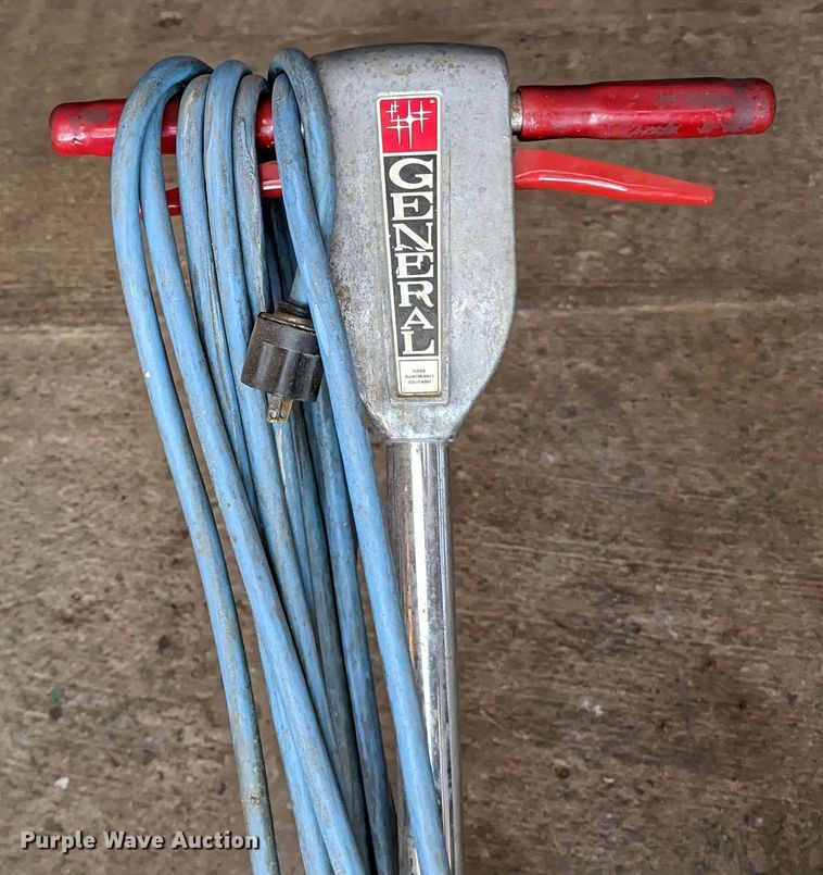 image for item MN9917 General 2000DC  floor buffer