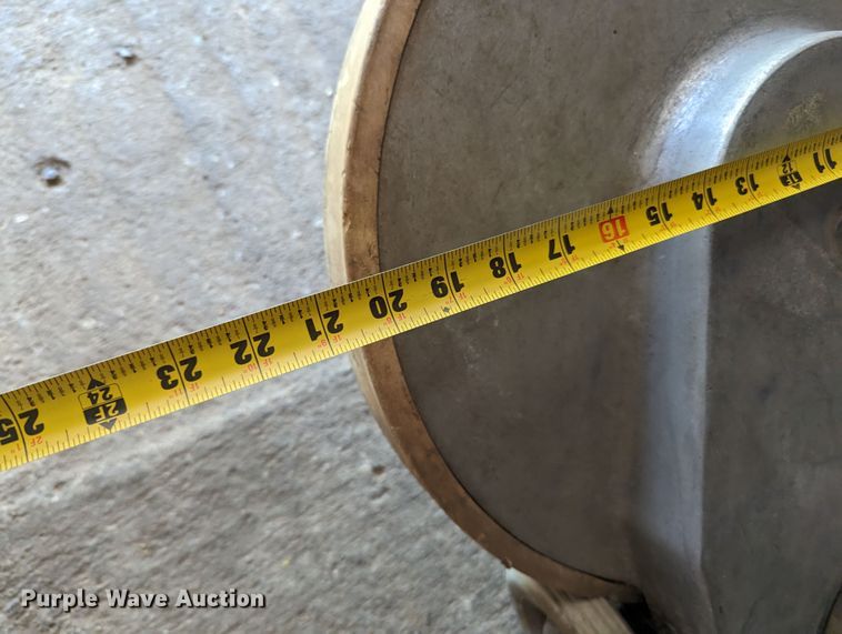 image for item MN9917 General 2000DC  floor buffer