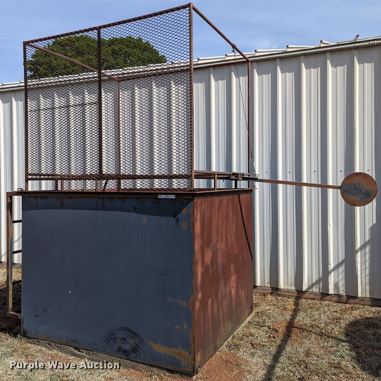 Shop built dunk tank in Clinton, OK Item MN9918 sold Purple Wave