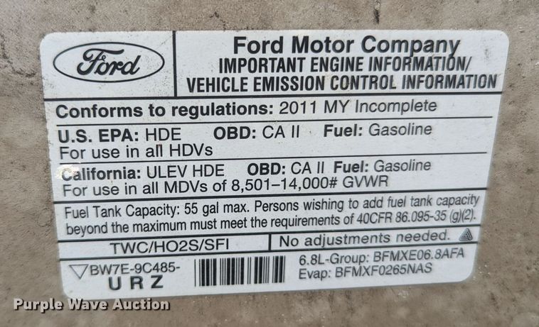 image for item MN9933 2011 Ford E350  shuttle bus