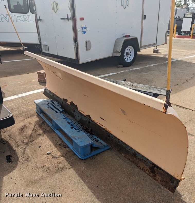 image for item MN9934 Meyer C75  91" W snow plow