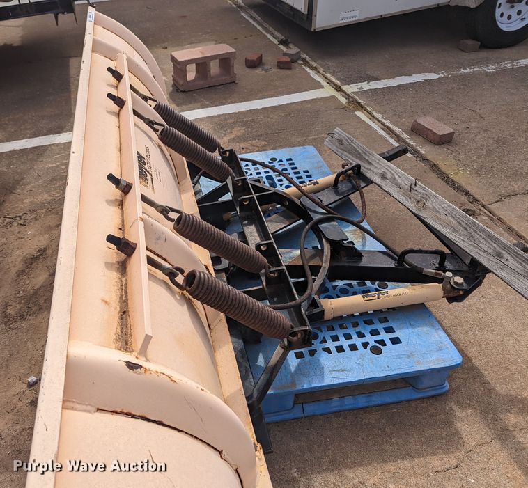 image for item MN9934 Meyer C75  91" W snow plow