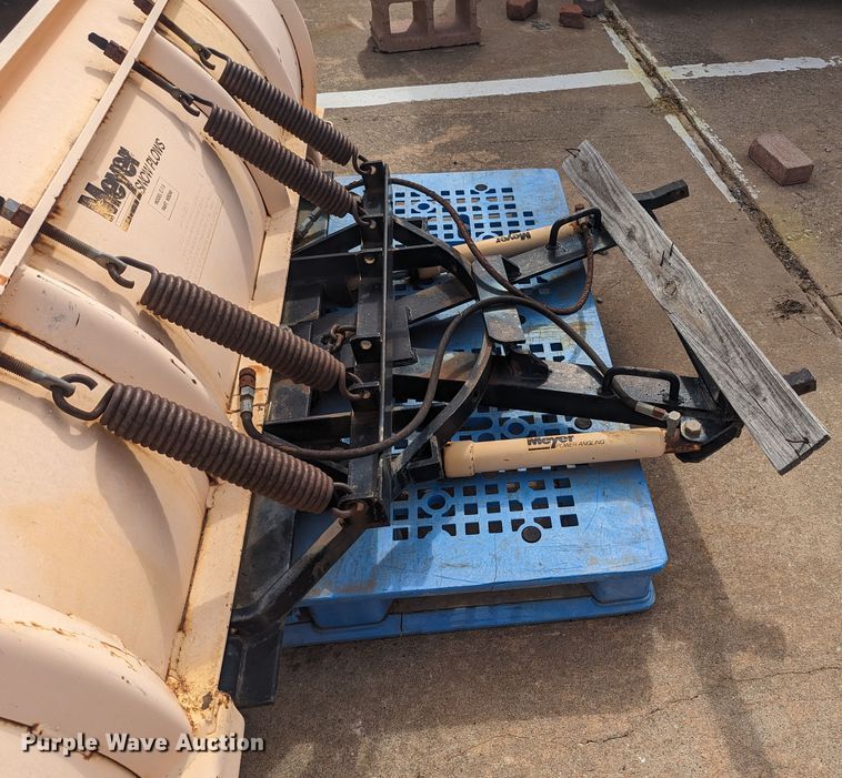 image for item MN9934 Meyer C75  91" W snow plow