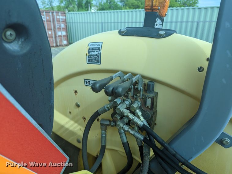 image for item MN9936 2000 New Holland 545D  landscape tractor