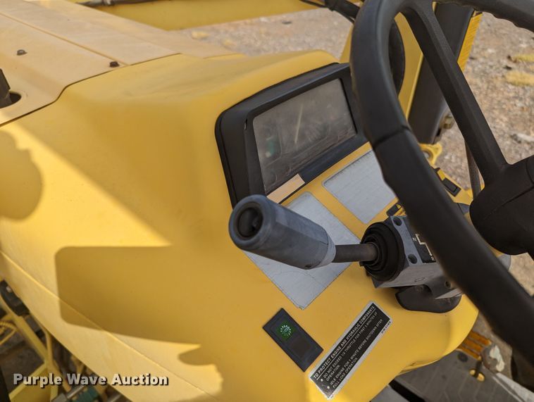 image for item MN9936 2000 New Holland 545D  landscape tractor