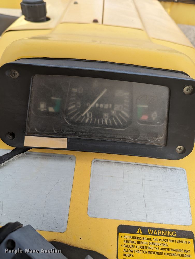 image for item MN9936 2000 New Holland 545D  landscape tractor