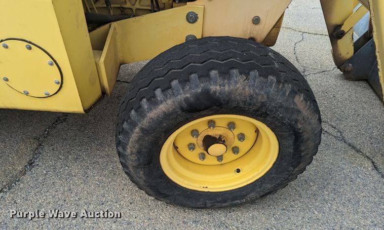 image for item MN9936 2000 New Holland 545D  landscape tractor