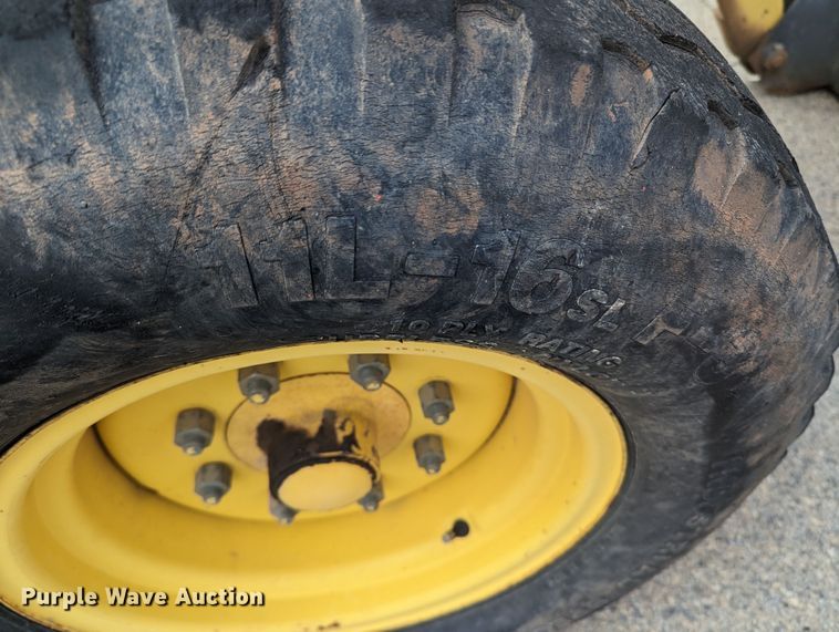 image for item MN9936 2000 New Holland 545D  landscape tractor