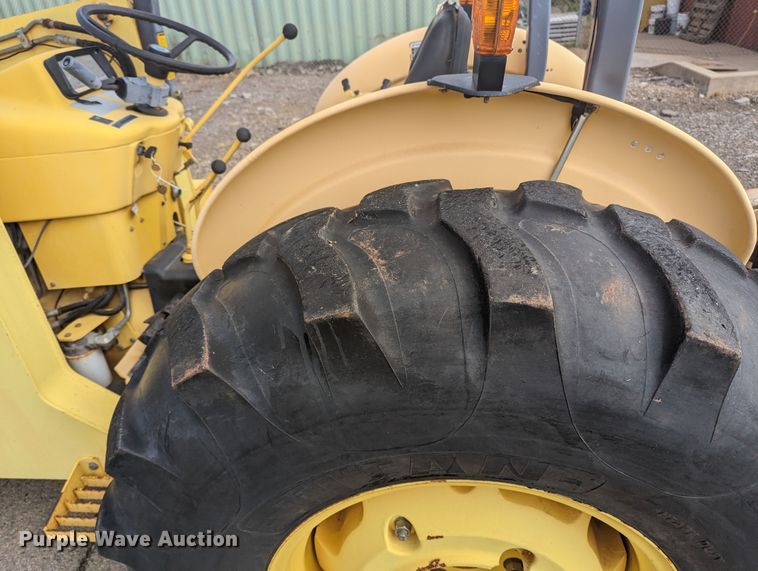 image for item MN9936 2000 New Holland 545D  landscape tractor