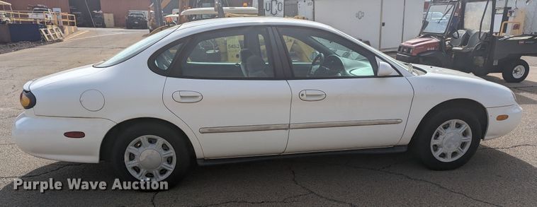 image for item MN9938 1997 Ford Taurus