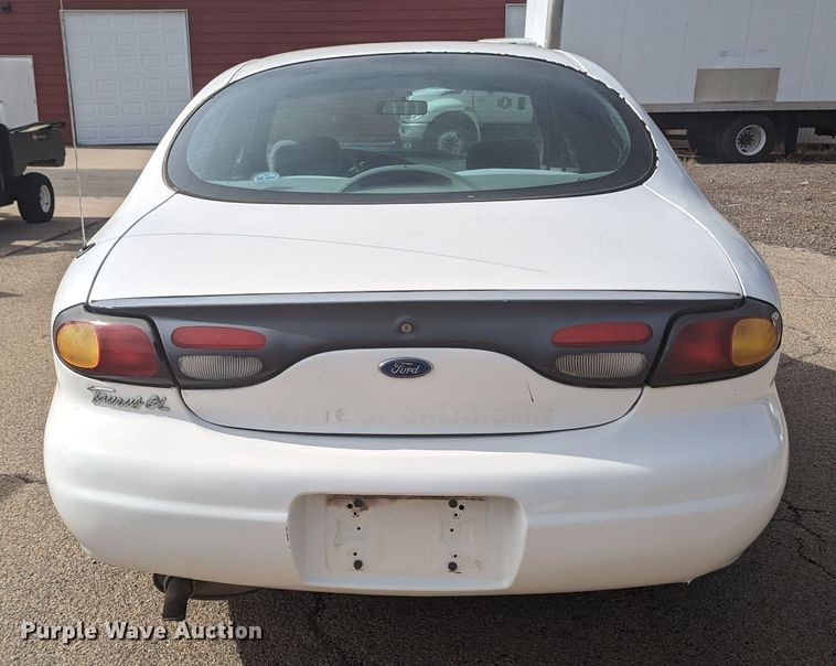 image for item MN9938 1997 Ford Taurus