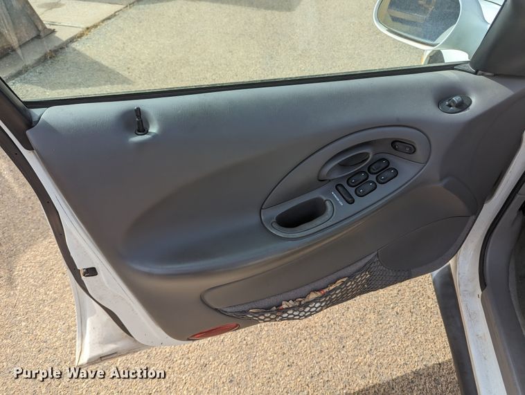 image for item MN9938 1997 Ford Taurus