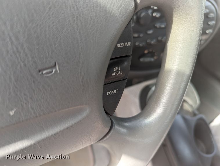 image for item MN9938 1997 Ford Taurus