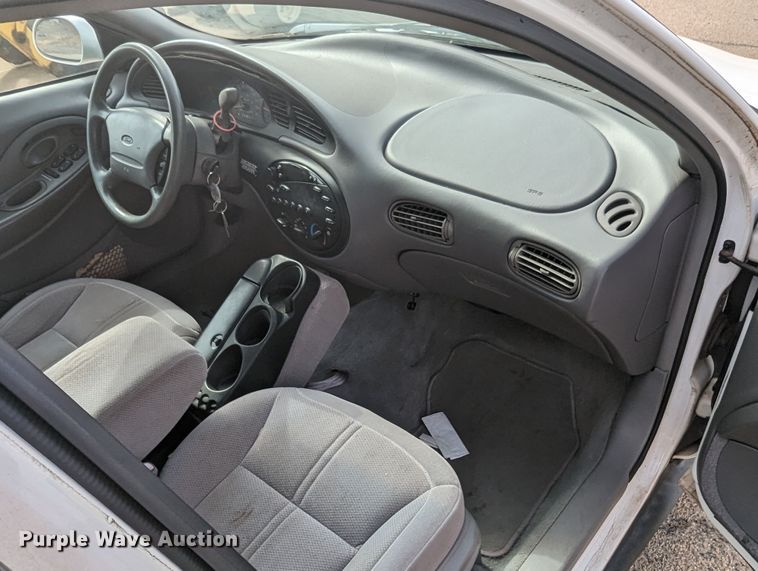 image for item MN9938 1997 Ford Taurus