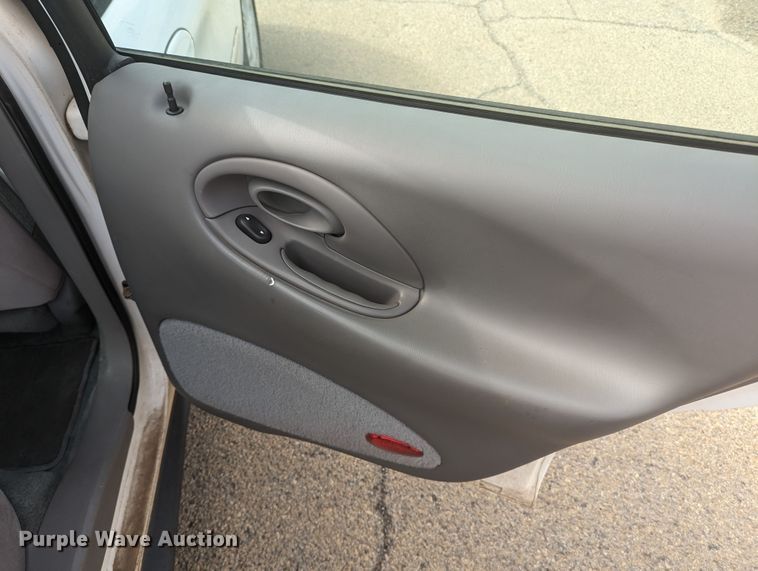 image for item MN9938 1997 Ford Taurus