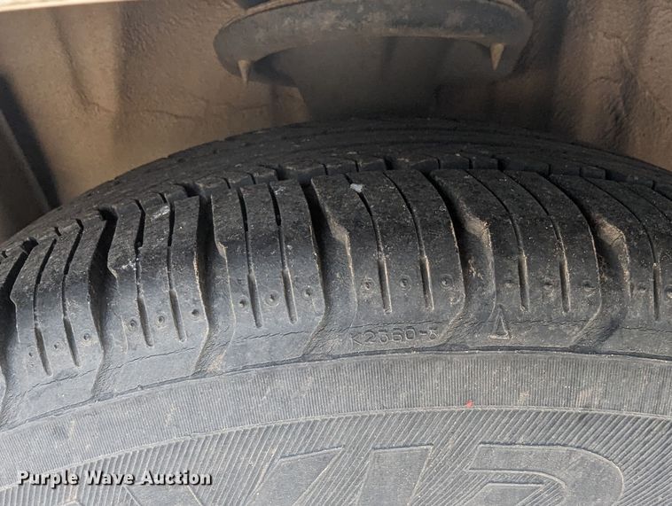 image for item MN9938 1997 Ford Taurus