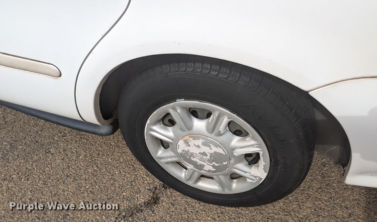 image for item MN9938 1997 Ford Taurus