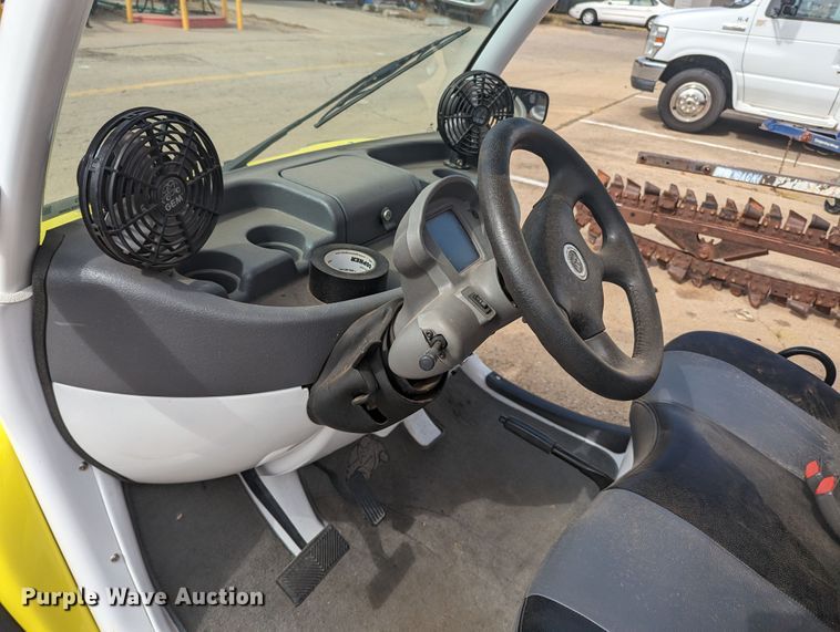 image for item MN9939 2009 Chrysler GEM  utility vehicle