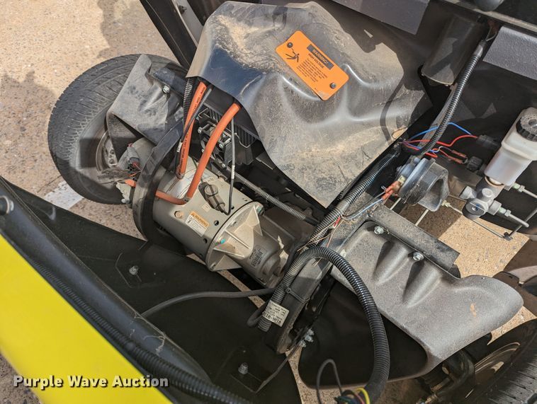 image for item MN9939 2009 Chrysler GEM  utility vehicle