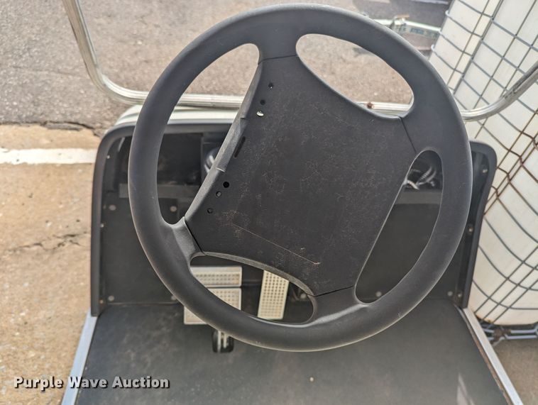 image for item MN9940 Yamaha  golf cart