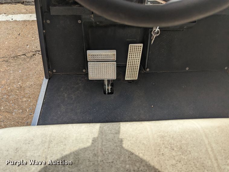image for item MN9940 Yamaha  golf cart