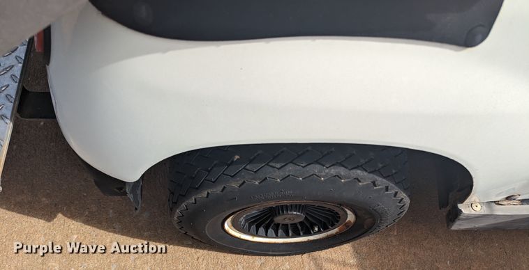 image for item MN9940 Yamaha  golf cart