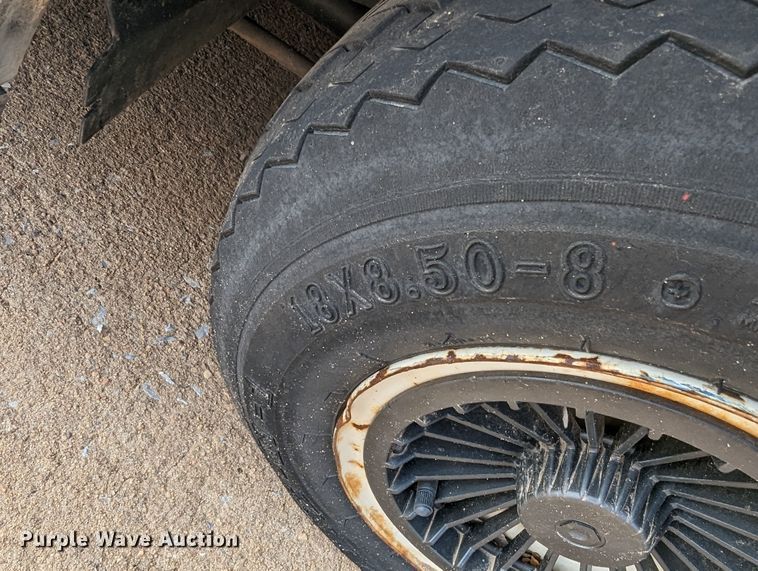 image for item MN9940 Yamaha  golf cart