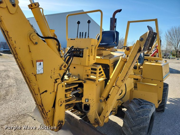 image for item MO9620 1998 Vermeer V-5800  trencher