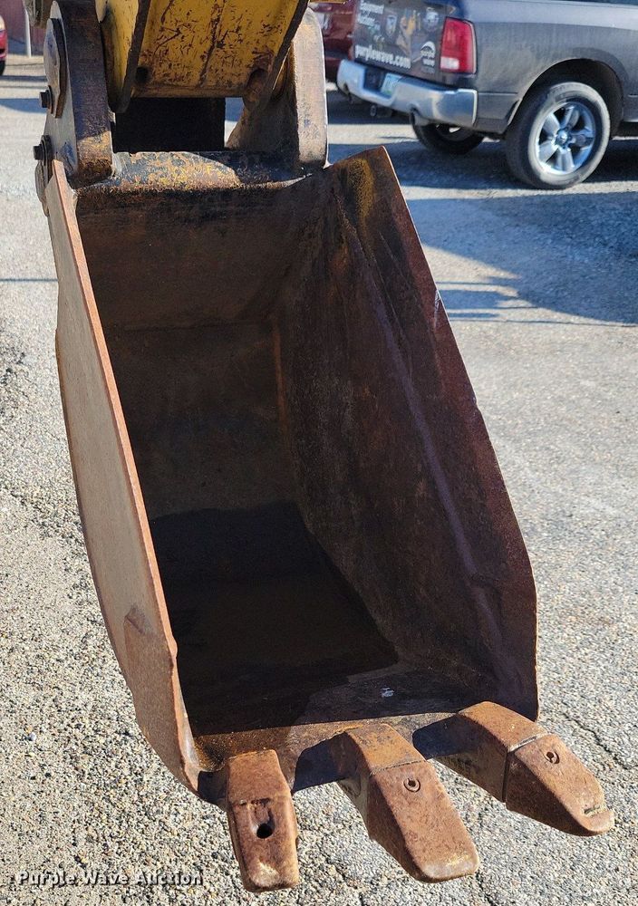 image for item MO9620 1998 Vermeer V-5800  trencher