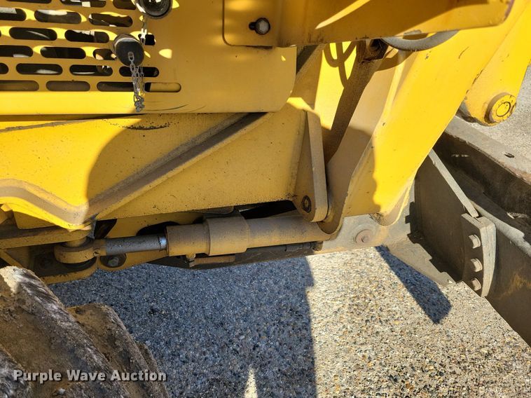 image for item MO9620 1998 Vermeer V-5800  trencher