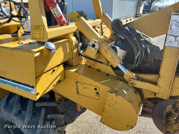 image for item MO9620 1998 Vermeer V-5800  trencher
