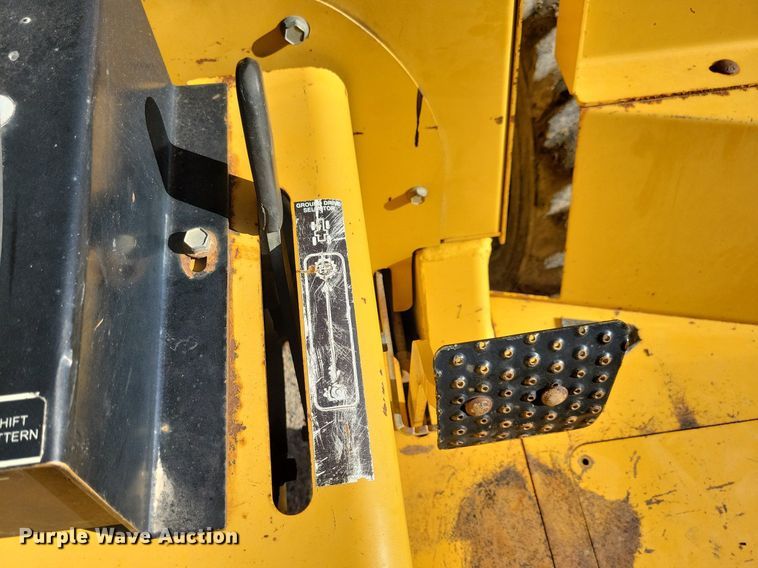 image for item MO9620 1998 Vermeer V-5800  trencher