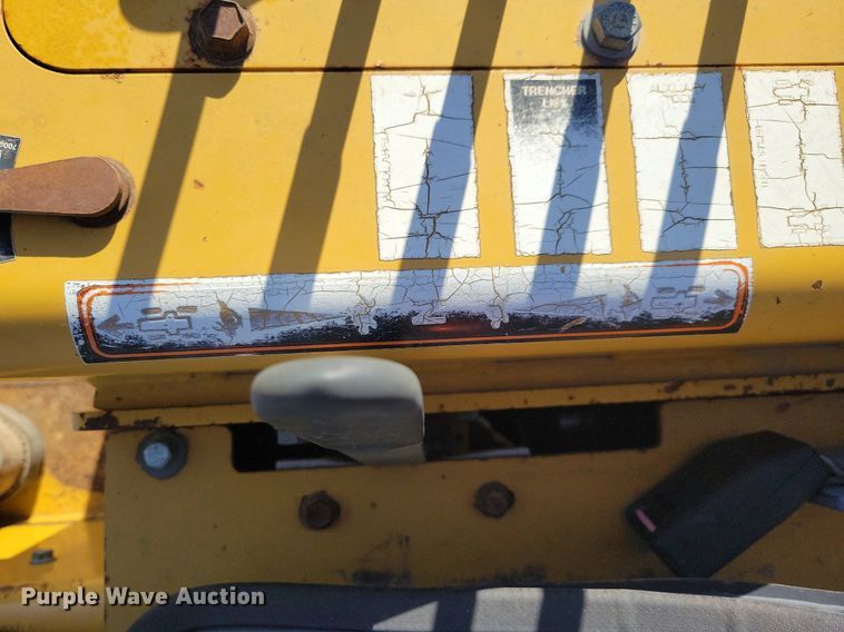 image for item MO9620 1998 Vermeer V-5800  trencher