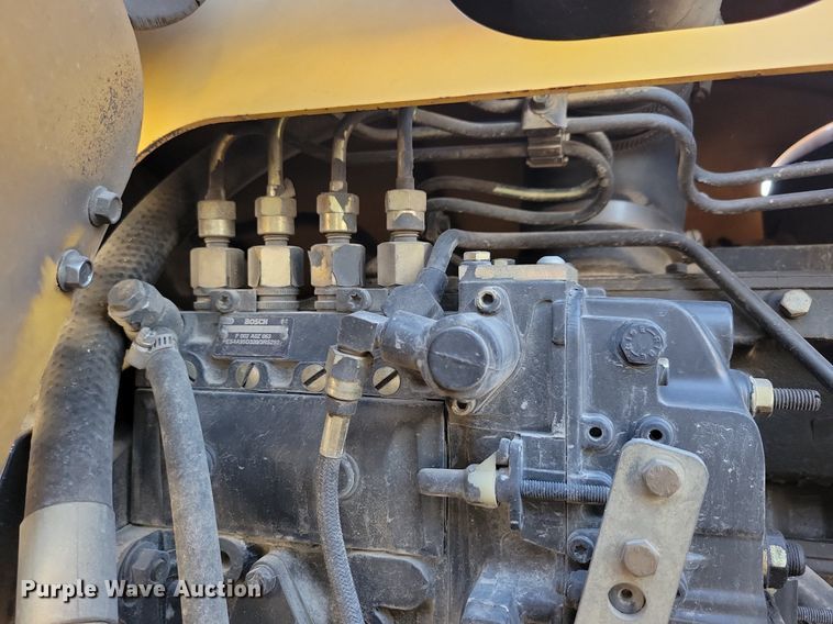 image for item MO9620 1998 Vermeer V-5800  trencher