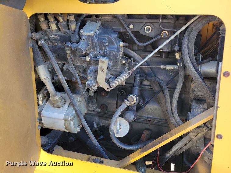 image for item MO9620 1998 Vermeer V-5800  trencher